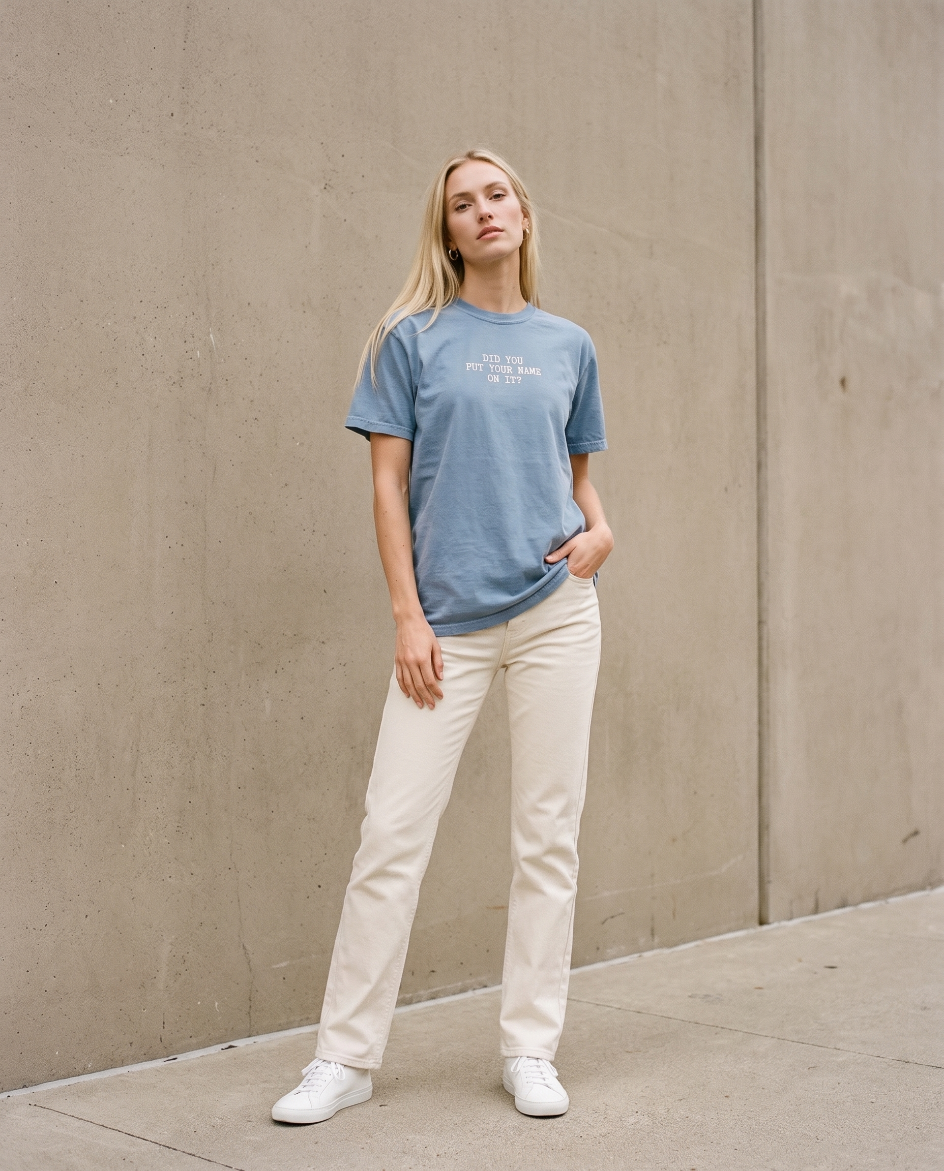 SV model shot teacher blue jean blonde